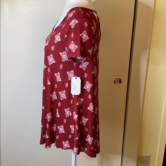 NWT. SWEET TEAS by Pink Rose Lattice Back Top - Picture 2 of 9